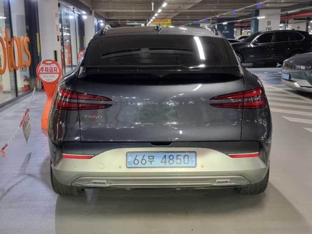 제네시스 GV60 스탠다드 2WD 이미지 5