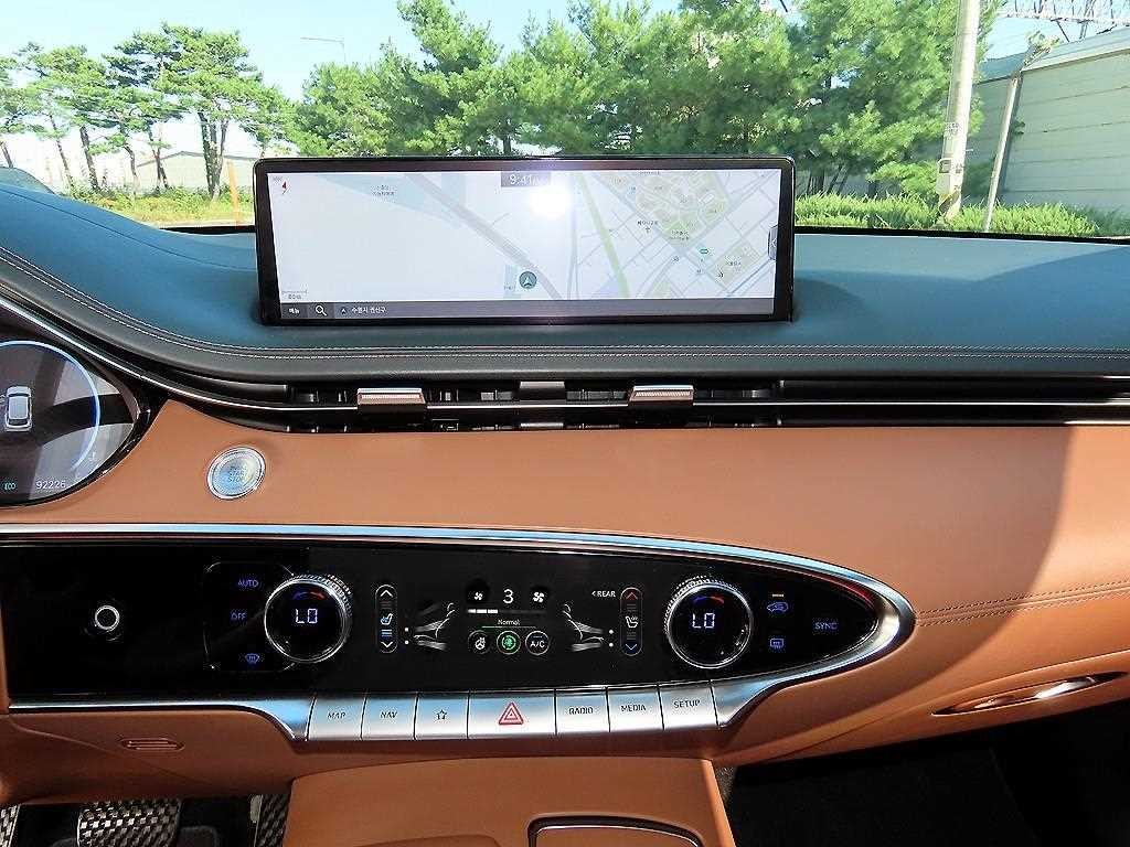 제네시스 GV70 2.5T 가솔린 AWD 이미지 14