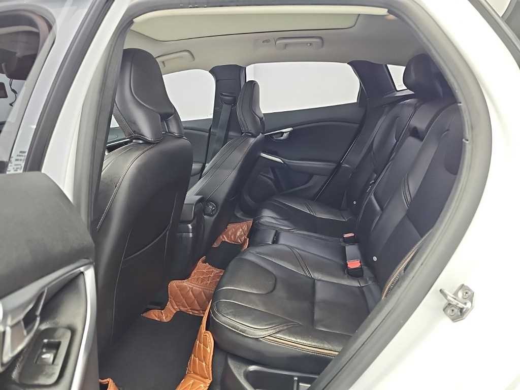 볼보 V40 V40 크로스컨트리 D3 이미지 12