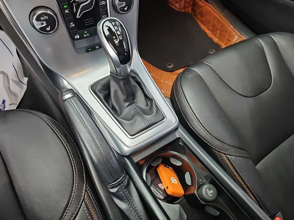 볼보 V40 V40 크로스컨트리 D3 이미지 8