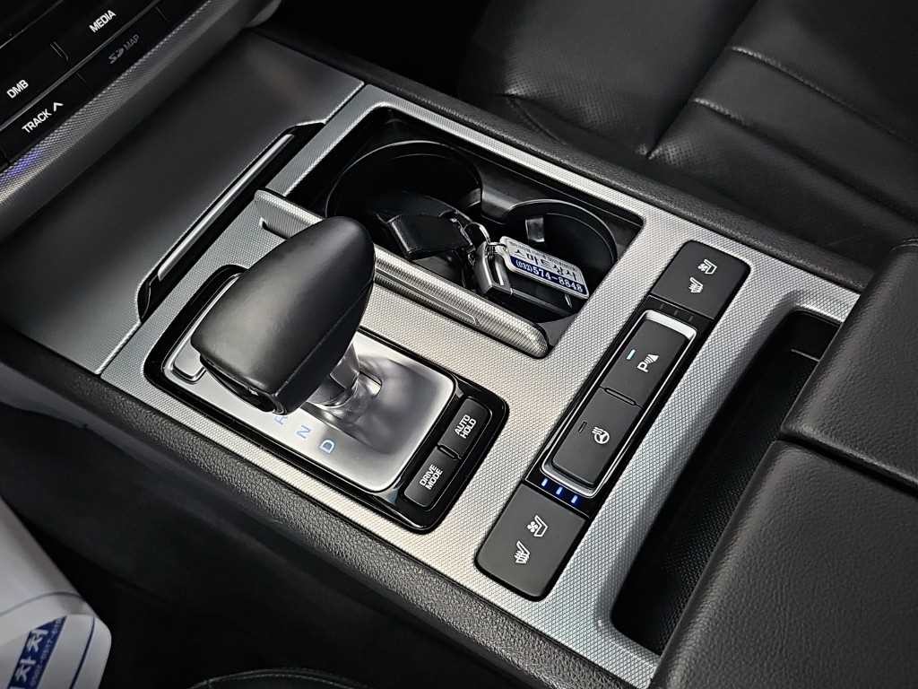 제네시스 G80 3.3 GDI AWD 프리미엄 럭셔리 이미지 8