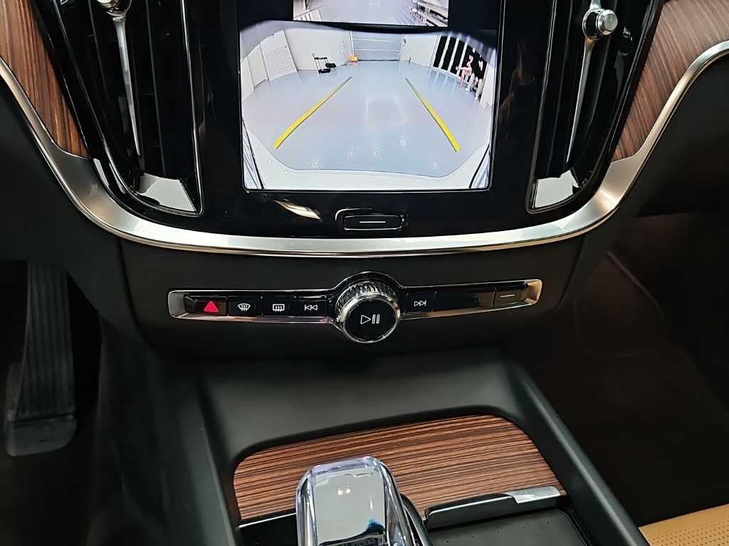 볼보 V60 V60 크로스 컨트리 2세대 2.0 B5 AWD 이미지 10