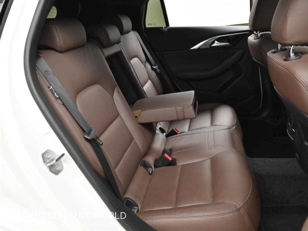 인피니티 Q Q30 2.0 카페 틱 이미지 12