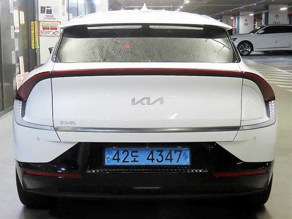 기아 EV6 롱레인지 어스 이미지 5
