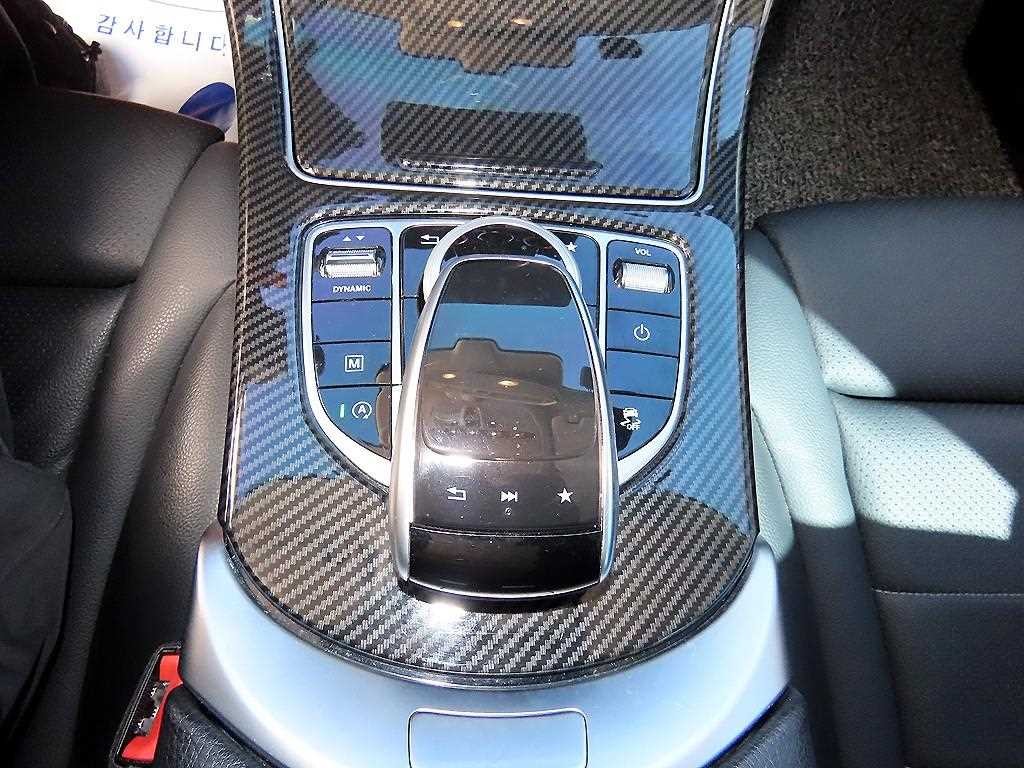 벤츠 GLC 클래스 GLC클래스 X253 GLC 220 d 4MATIC 쿠페 이미지 12
