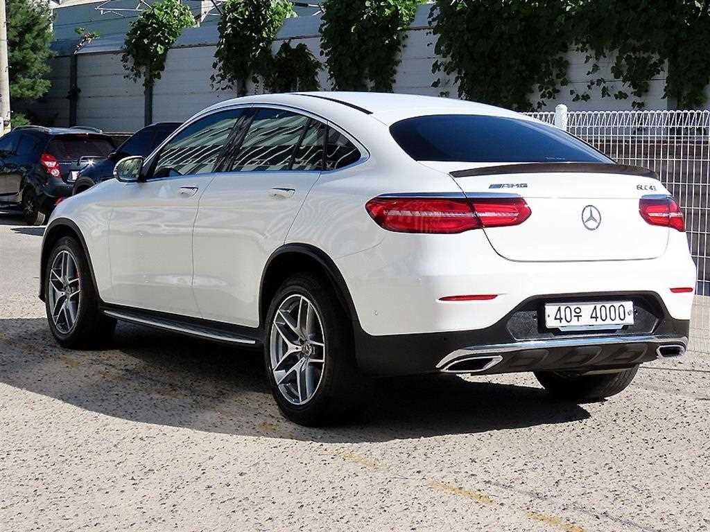 벤츠 GLC 클래스 GLC클래스 X253 GLC 220 d 4MATIC 쿠페 이미지 3