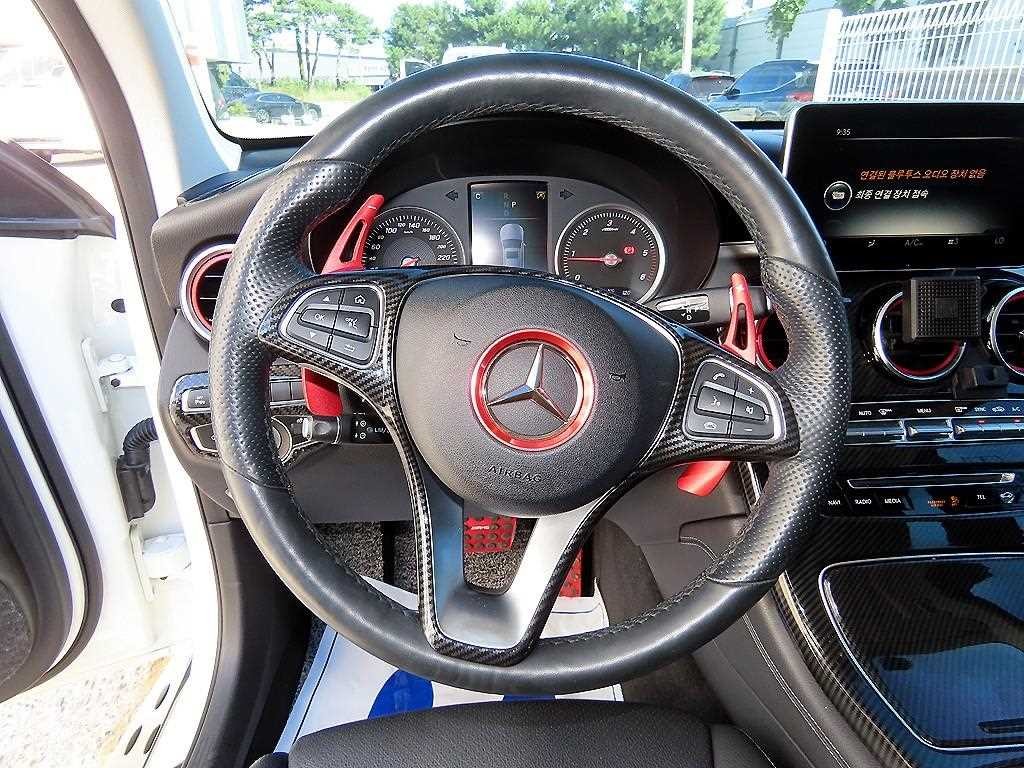 벤츠 GLC 클래스 GLC클래스 X253 GLC 220 d 4MATIC 쿠페 이미지 8