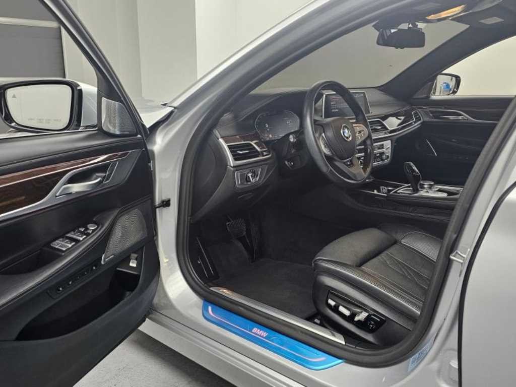 BMW 7시리즈 7시리즈 (G11) 750Li xDrive 디자인 퓨어 엑설런스 이미지 11