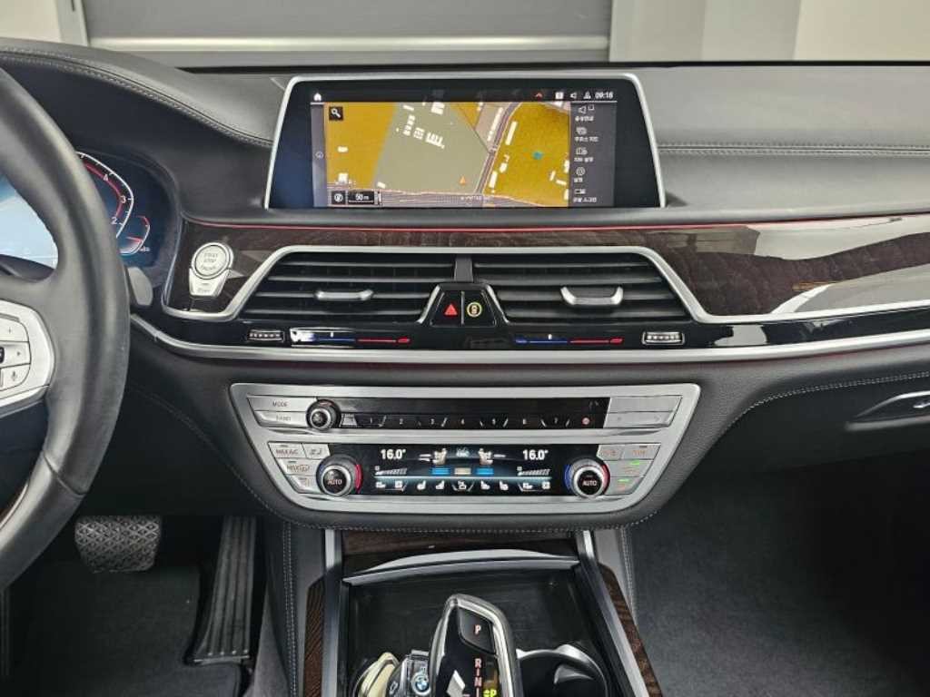 BMW 7시리즈 7시리즈 (G11) 750Li xDrive 디자인 퓨어 엑설런스 이미지 14