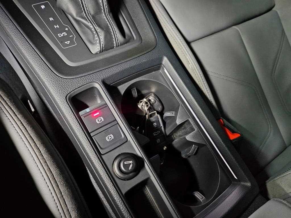 아우디 Q3 Q3 (F3) 35 TDI 스포트백 이미지 12