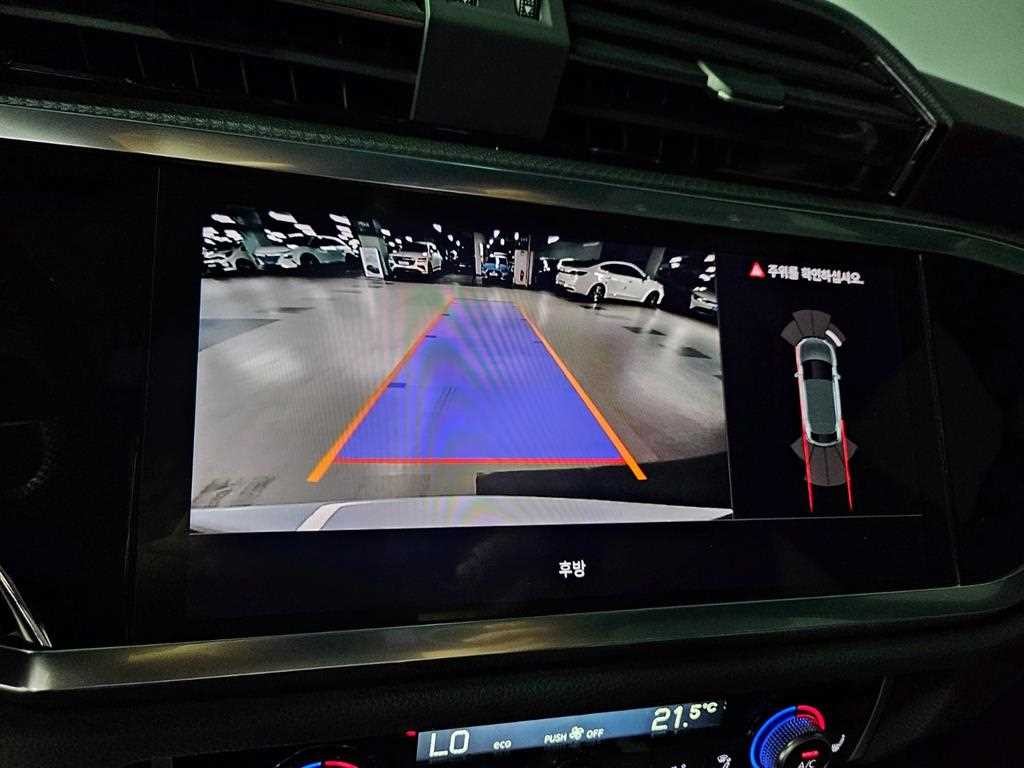 아우디 Q3 Q3 (F3) 35 TDI 스포트백 이미지 9