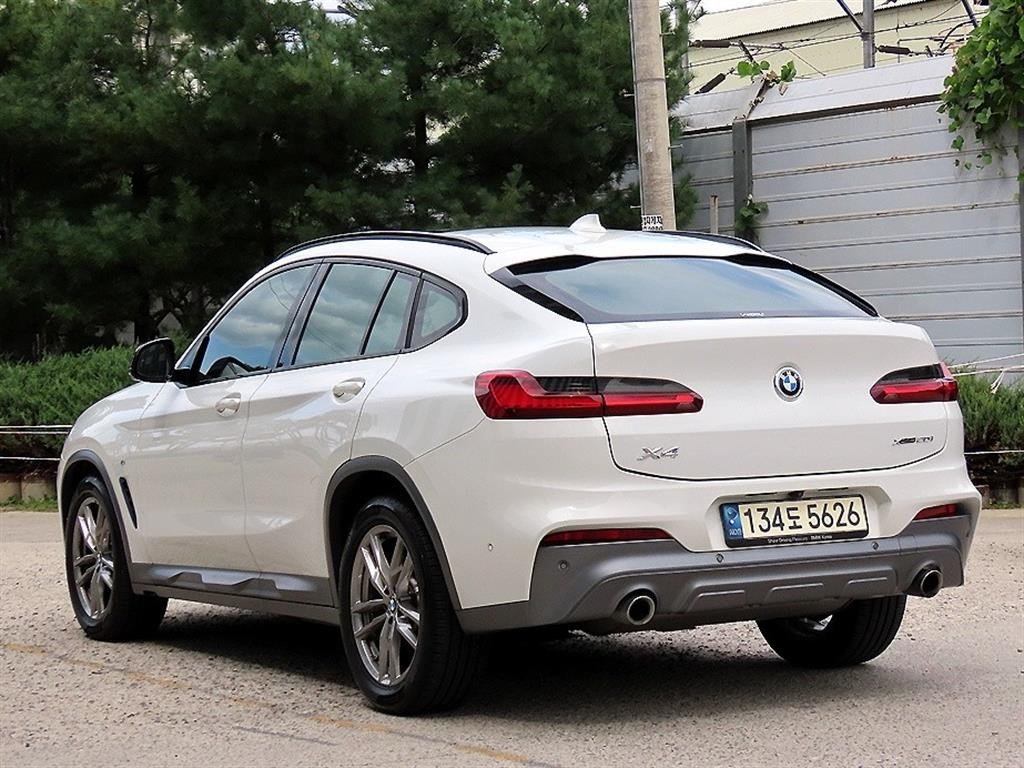 BMW X4 X4 (G02) xDrive 20i M 스포츠 X 온라인 익스클루시브 에디션 이미지 3