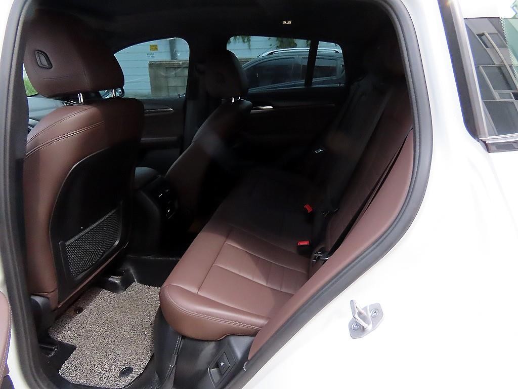 BMW X4 X4 (G02) xDrive 20i M 스포츠 X 온라인 익스클루시브 에디션 이미지 6