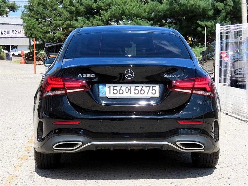 벤츠 A 클래스 A클래스 W177 A250 4MATIC 세단 이미지 4