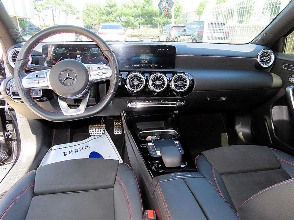 벤츠 A 클래스 A클래스 W177 A250 4MATIC 세단 이미지 7