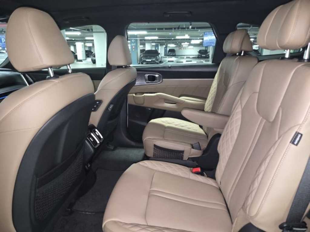 기아 쏘렌토 더 뉴 쏘렌토 4세대 하이브리드 1.6T 4WD 시그니처 그래비티 이미지 8