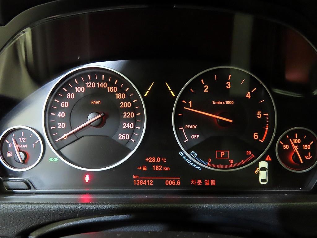 BMW 4시리즈 4시리즈 (F32) 420d 그란쿠페 럭셔리 이미지 9