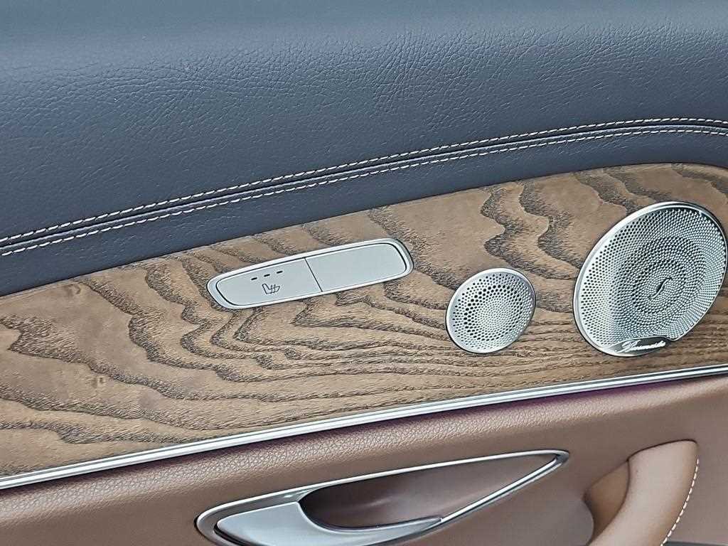 벤츠 E 클래스 E-클래스 W213 E220d 4MATIC 익스클루시브 이미지 13