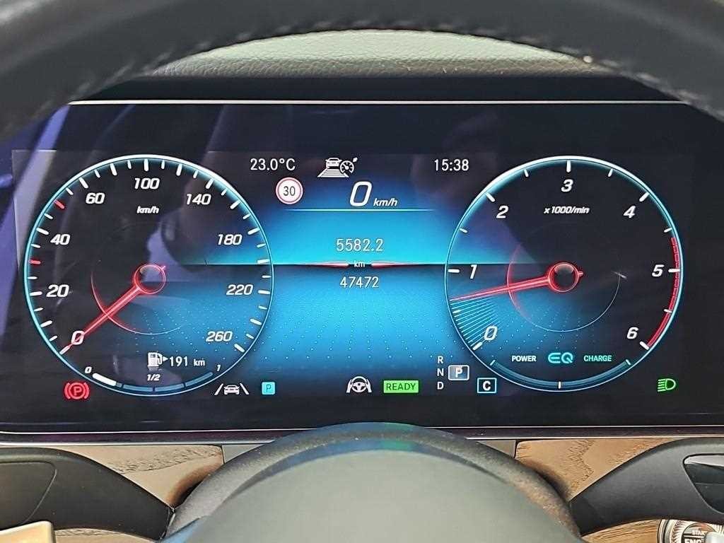 벤츠 E 클래스 E-클래스 W213 E220d 4MATIC 익스클루시브 이미지 6