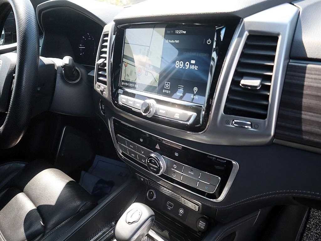 KG모빌리티(쌍용) 렉스턴 G4렉스턴 디젤 2.2 4WD 마제스티 이미지 11