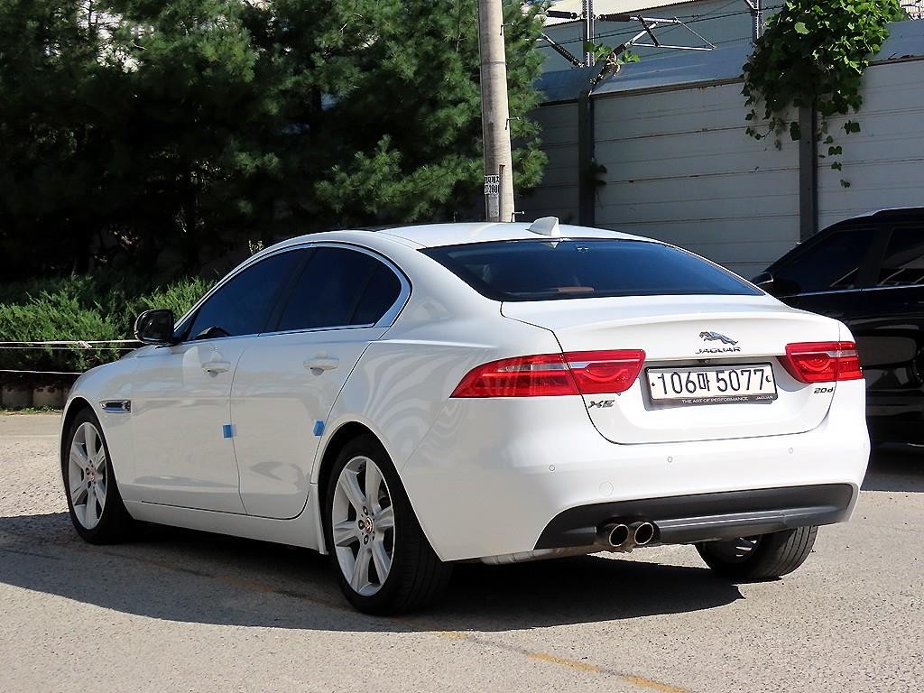 재규어 XE 2.0D 프레스티지 이미지 3