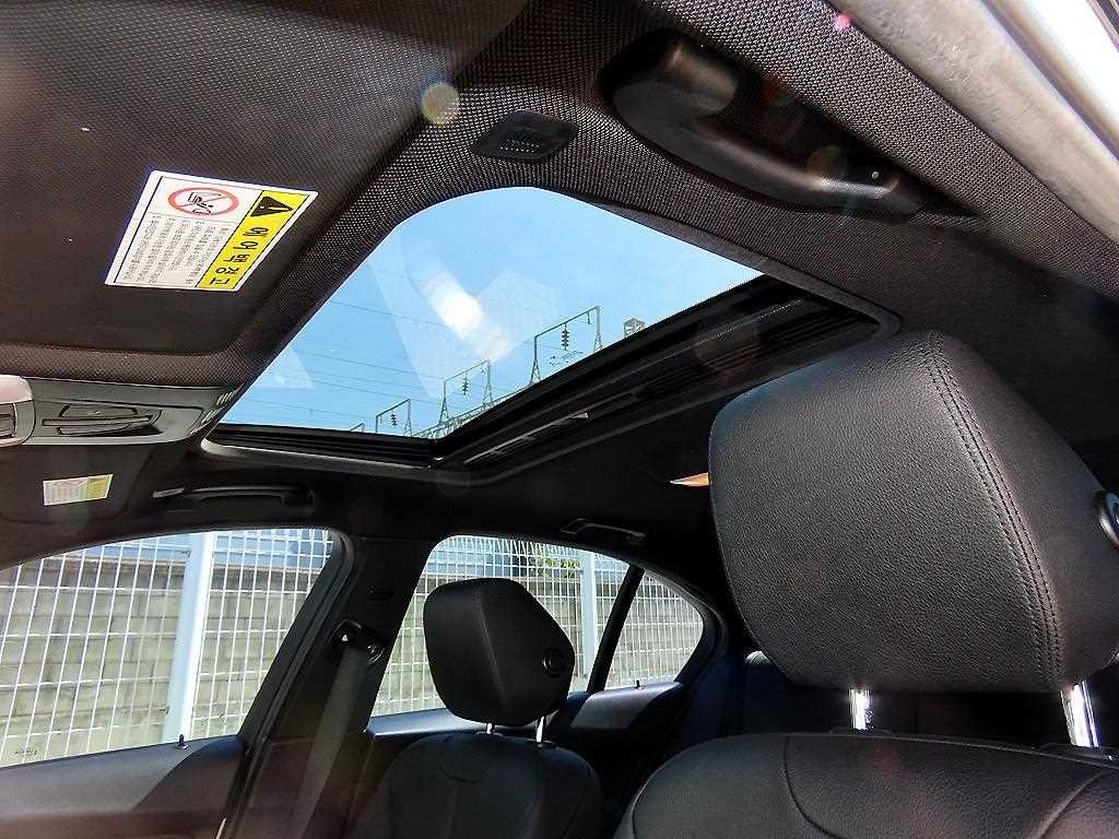 BMW 3시리즈 3시리즈 (F30) 320d M 퍼포먼스 에디션 이미지 18