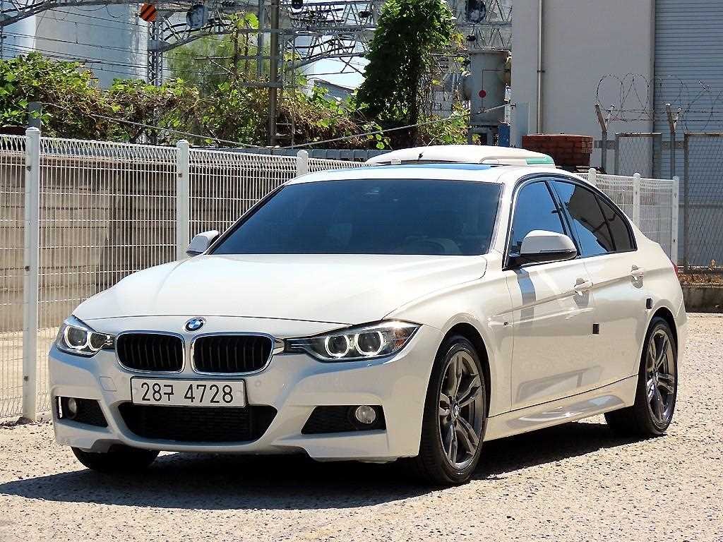 BMW 3시리즈 3시리즈 (F30) 320d M 퍼포먼스 에디션 이미지 2