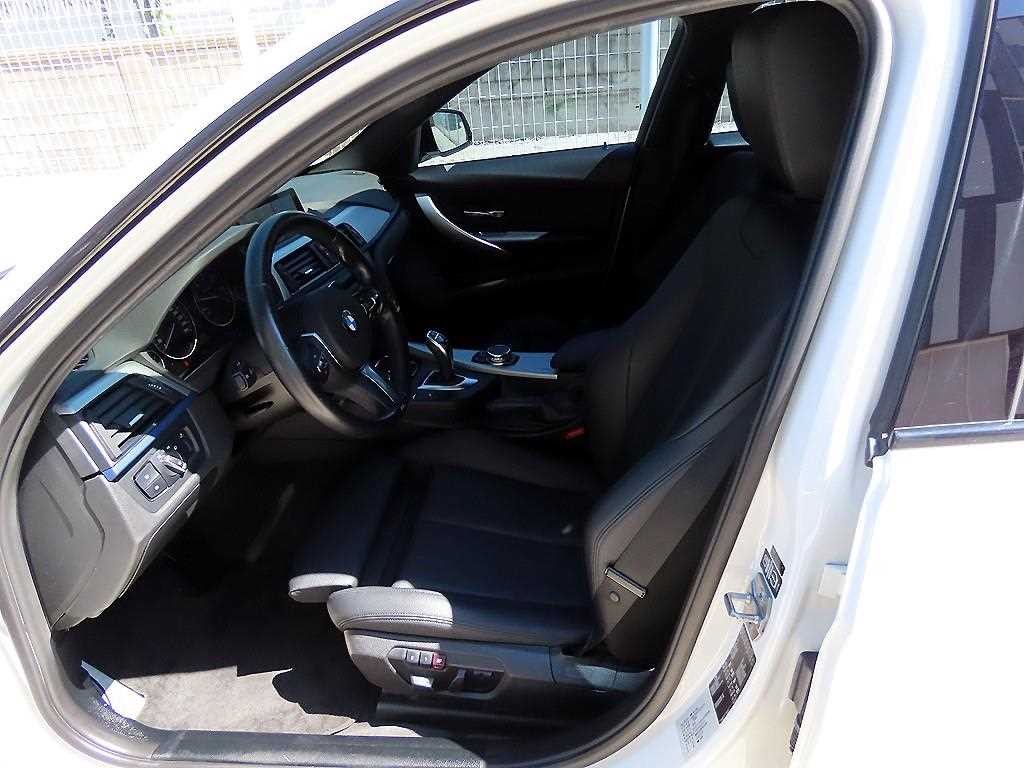 BMW 3시리즈 3시리즈 (F30) 320d M 퍼포먼스 에디션 이미지 5