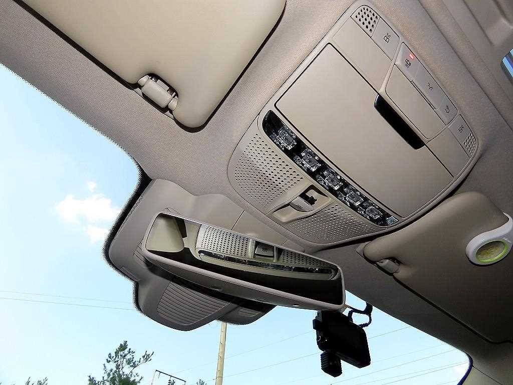 벤츠 E 클래스 E-클래스 W213 E300 4MATIC 아방가르드인텔리전트드라이브 이미지 14