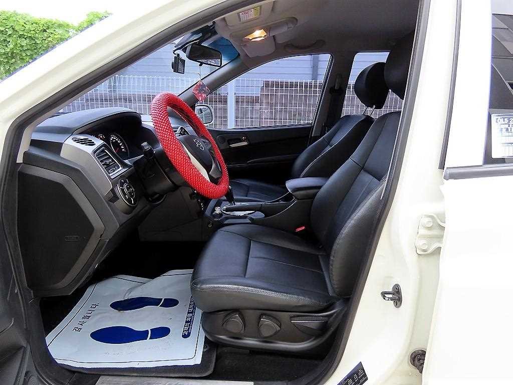 KG모빌리티(쌍용) 코란도 더뉴코란도스포츠 CX7(4WD) 클럽 이미지 5