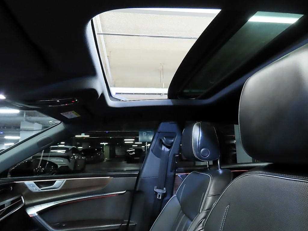 아우디 A7 A7 (4K) 55 TFSI 콰트로 프리미엄 이미지 16