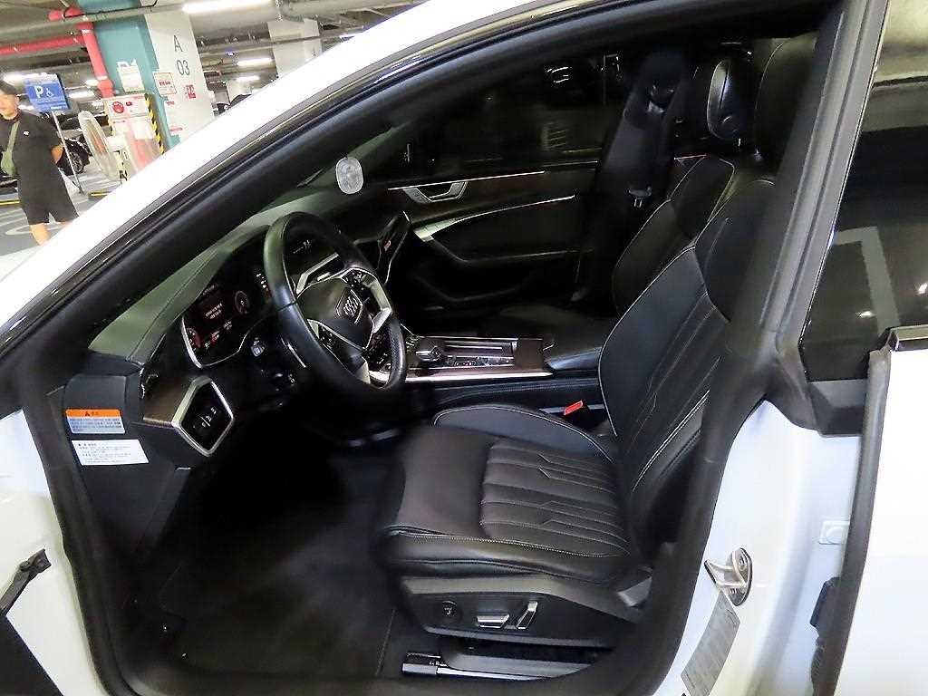 아우디 A7 A7 (4K) 55 TFSI 콰트로 프리미엄 이미지 6