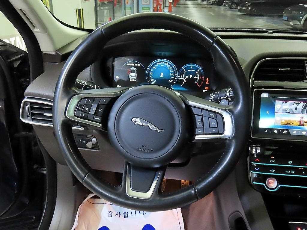 재규어 F-PACE 20d 프레스티지 이미지 8