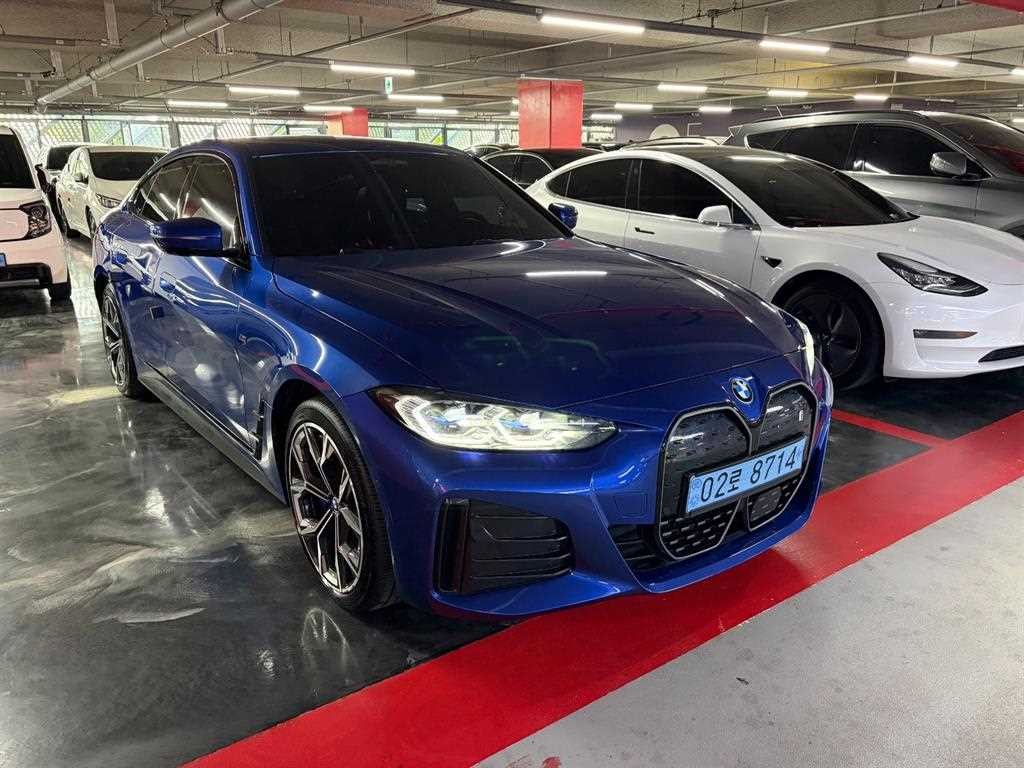 BMW i4 eDrive 40 M 스포츠 프로 이미지 2
