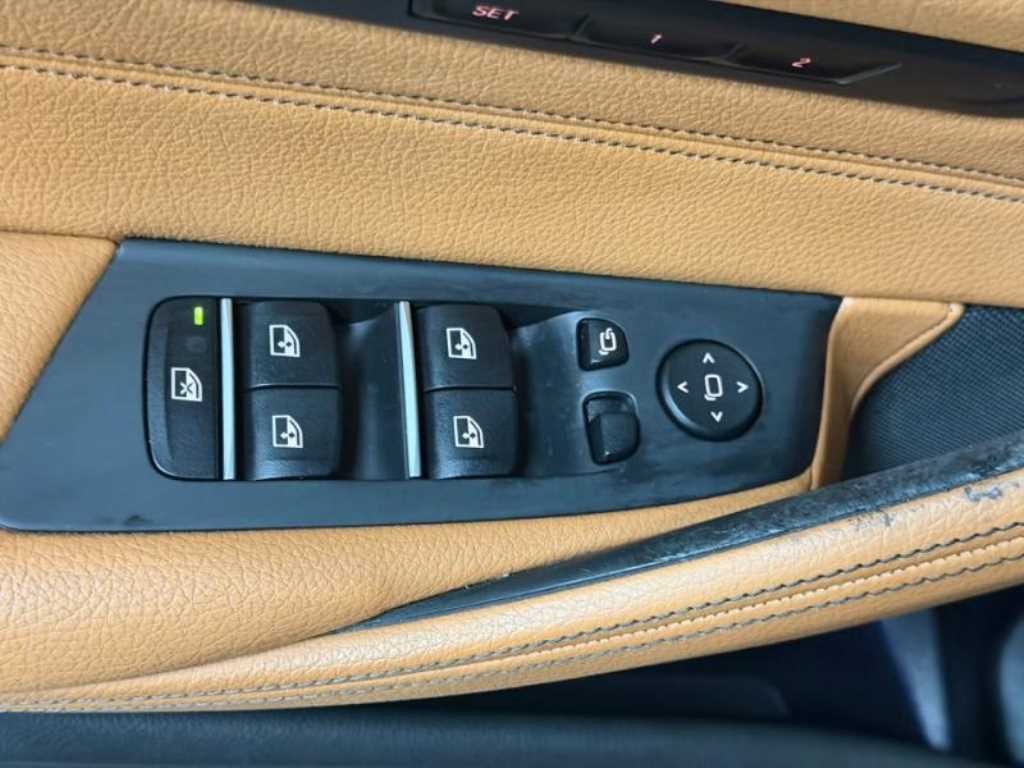 BMW 5시리즈 5시리즈 (G30) 520i 럭셔리 이미지 14