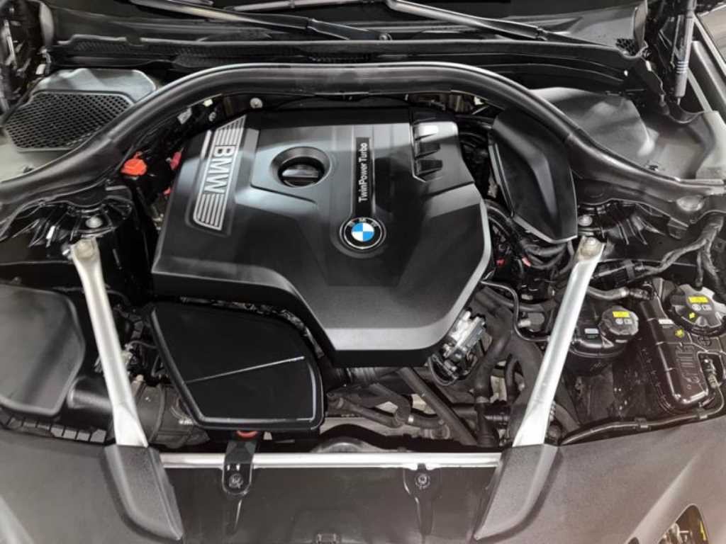 BMW 5시리즈 5시리즈 (G30) 520i 럭셔리 이미지 18