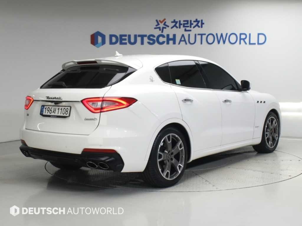 마세라티 르반떼 3.0 AWD 프리미엄 이미지 2