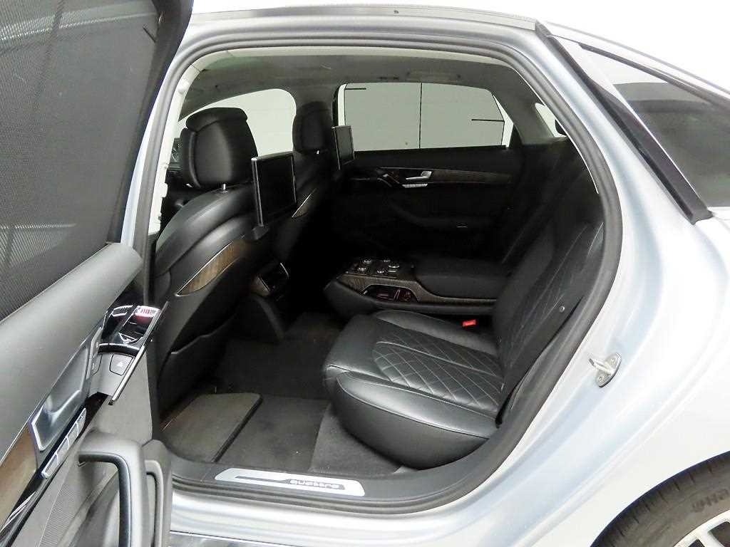 아우디 A8 뉴A8 50 TDI 콰트로 디자인 LWB 이미지 12