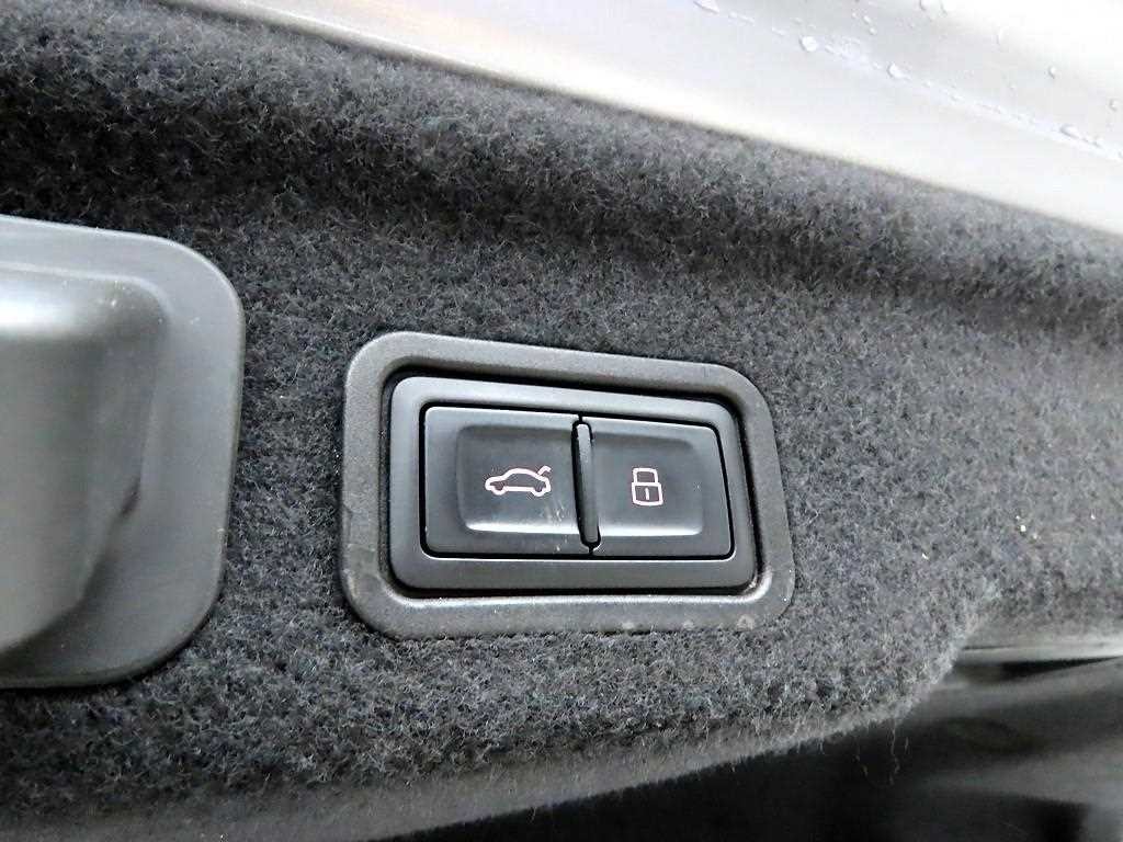 아우디 A8 뉴A8 50 TDI 콰트로 디자인 LWB 이미지 14