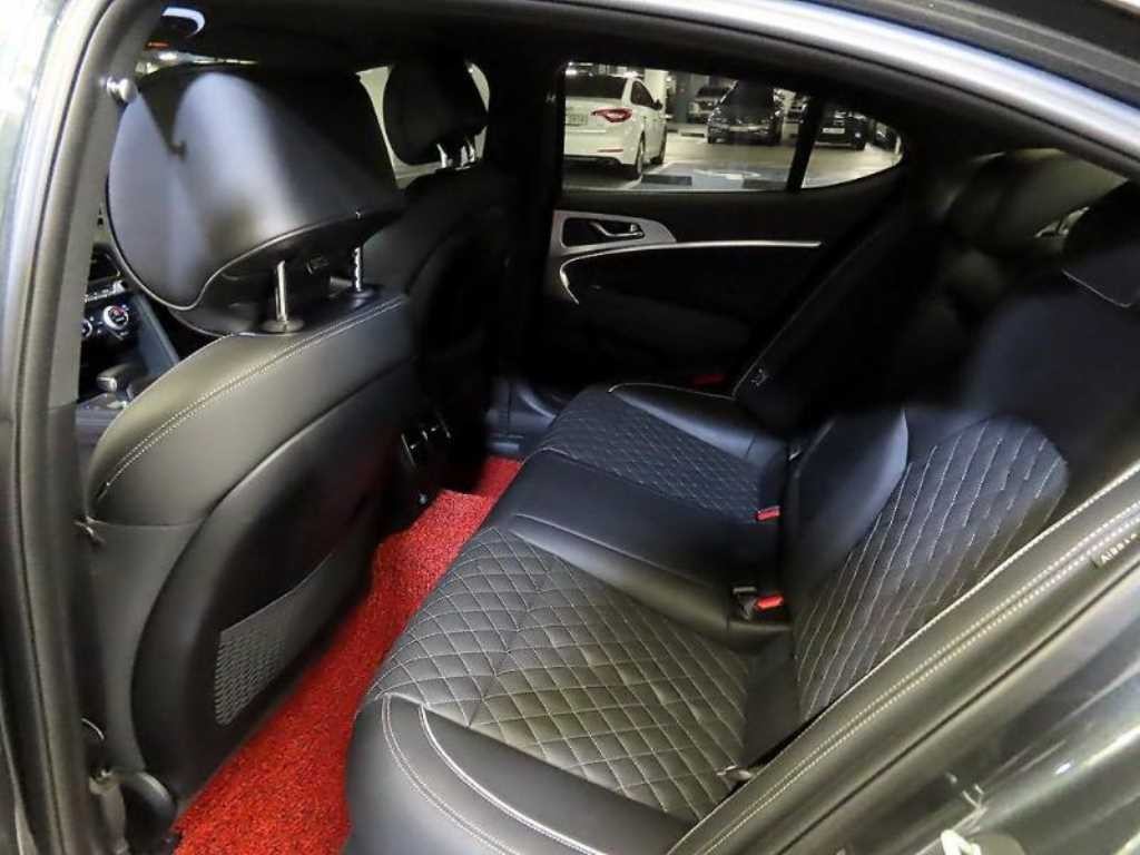 제네시스 G70 3.3T 스포츠 프레스티지 이미지 7