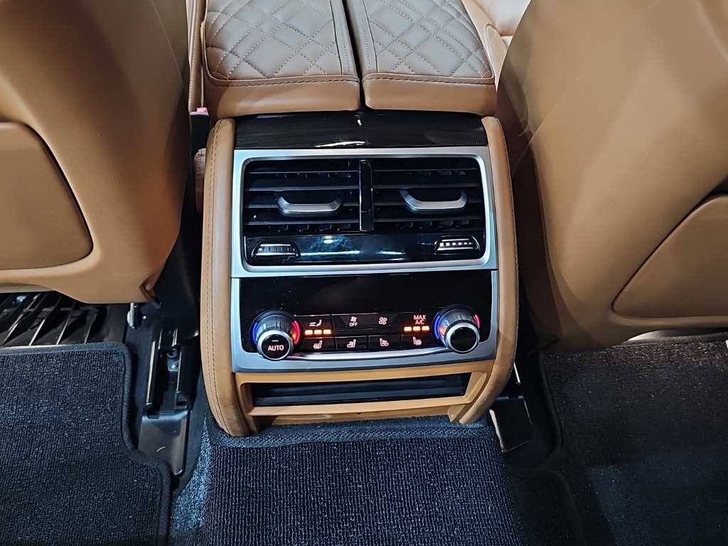 BMW 7시리즈 7시리즈 (G11) 730d xDrive 디자인 퓨어 엑설런스 이미지 13