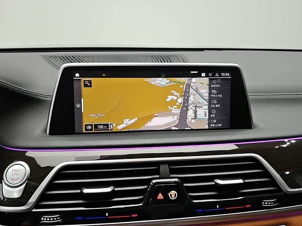 BMW 7시리즈 7시리즈 (G11) 730d xDrive 디자인 퓨어 엑설런스 이미지 16