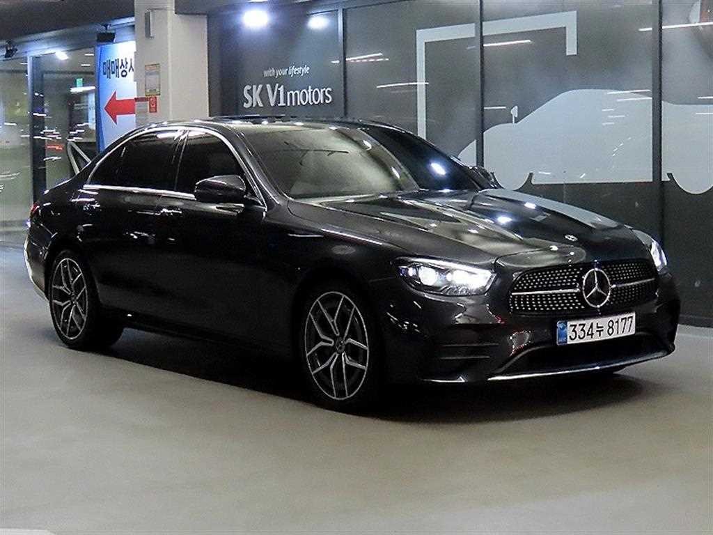 벤츠 E 클래스 E-클래스 W213 E220d 4MATIC AMG라인 이미지 1