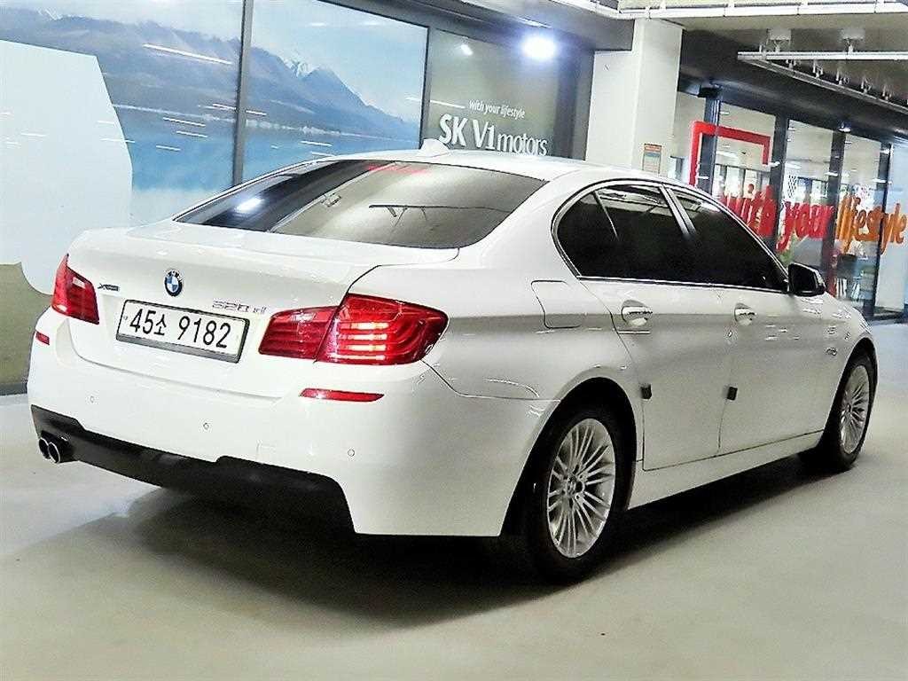 BMW 5시리즈 5시리즈 (F10) 520d xDrive 이미지 4