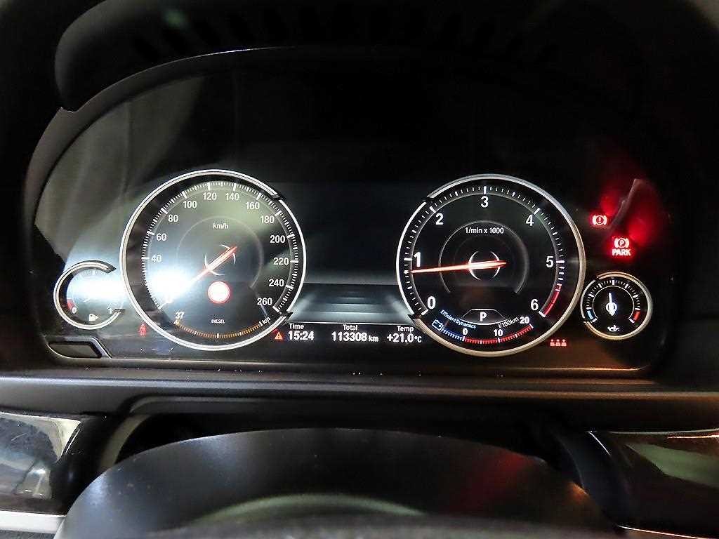 BMW 5시리즈 5시리즈 (F10) 520d xDrive 이미지 9