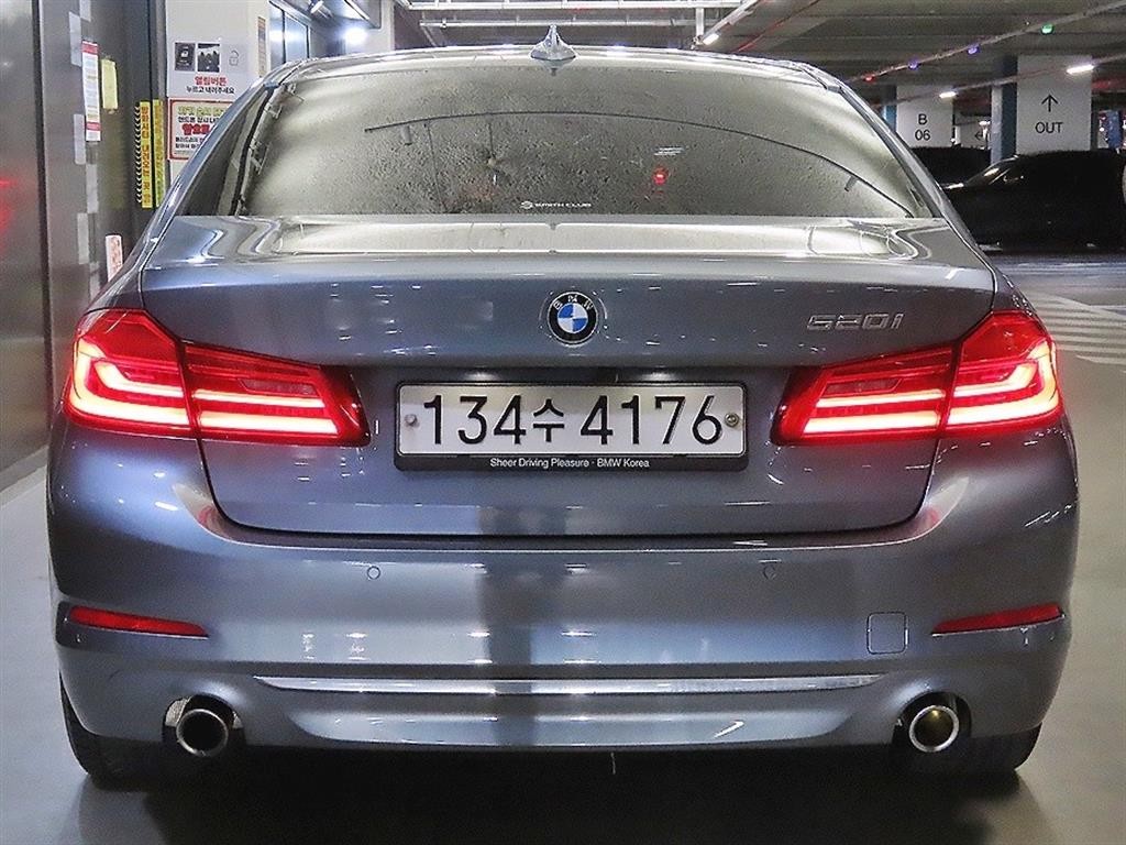 BMW 5시리즈 5시리즈 (G30) 520i 럭셔리 이미지 5