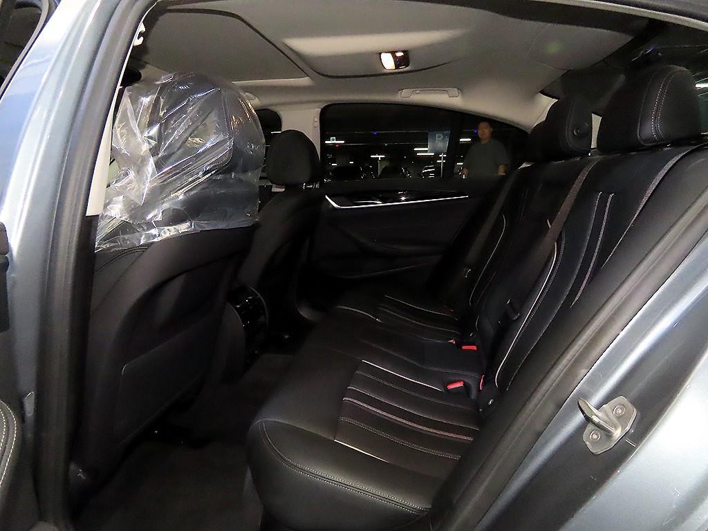 BMW 5시리즈 5시리즈 (G30) 520i 럭셔리 이미지 7