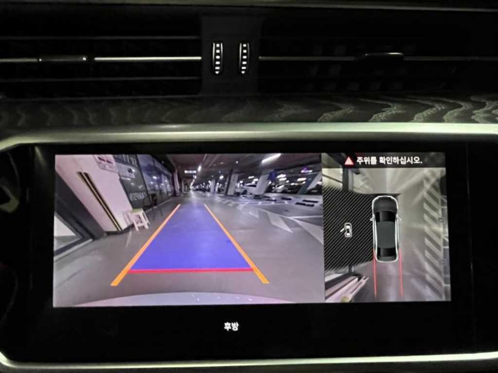 아우디 A6 A6 (C8) 45 TFSI 프리미엄 이미지 16