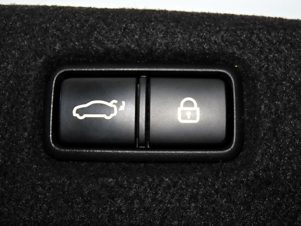 제네시스 G90 3.8 GDI AWD 럭셔리 이미지 18