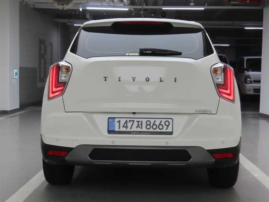 KG모빌리티(쌍용) 티볼리 더 뉴 티볼리 2WD 가솔린 1.6 V3 이미지 3